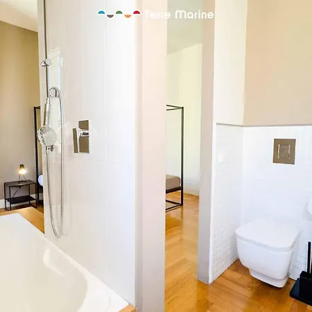 Flevi Sea Front - Boutique Apartment, Terre Marine Apartamento *