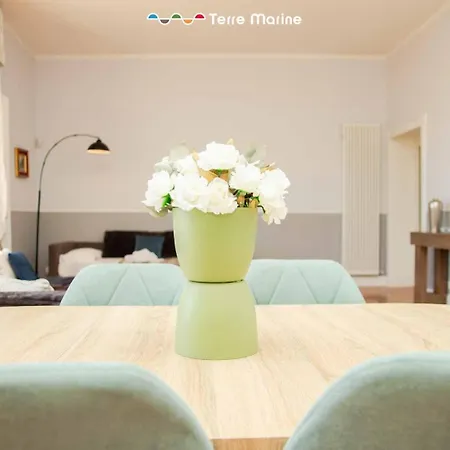 Flevi Sea Front - Boutique Apartment, Terre Marine Appartement