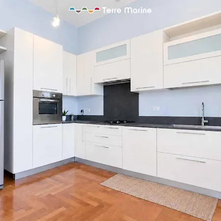Flevi Sea Front - Boutique Apartment, Terre Marine Appartement La Spezia